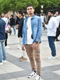 صورة Hussein رقم 3